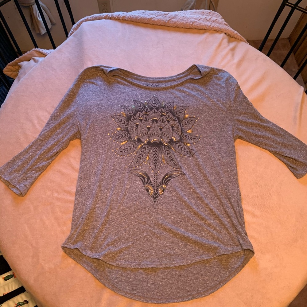 Three quarter length tee